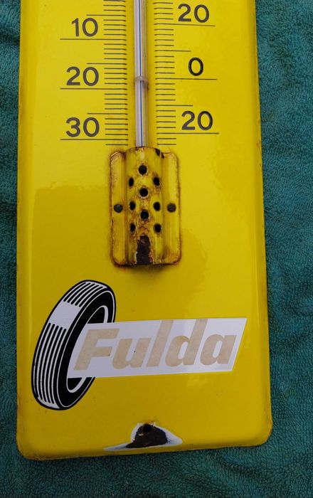 Termómetro antigo em chapa esmaltada