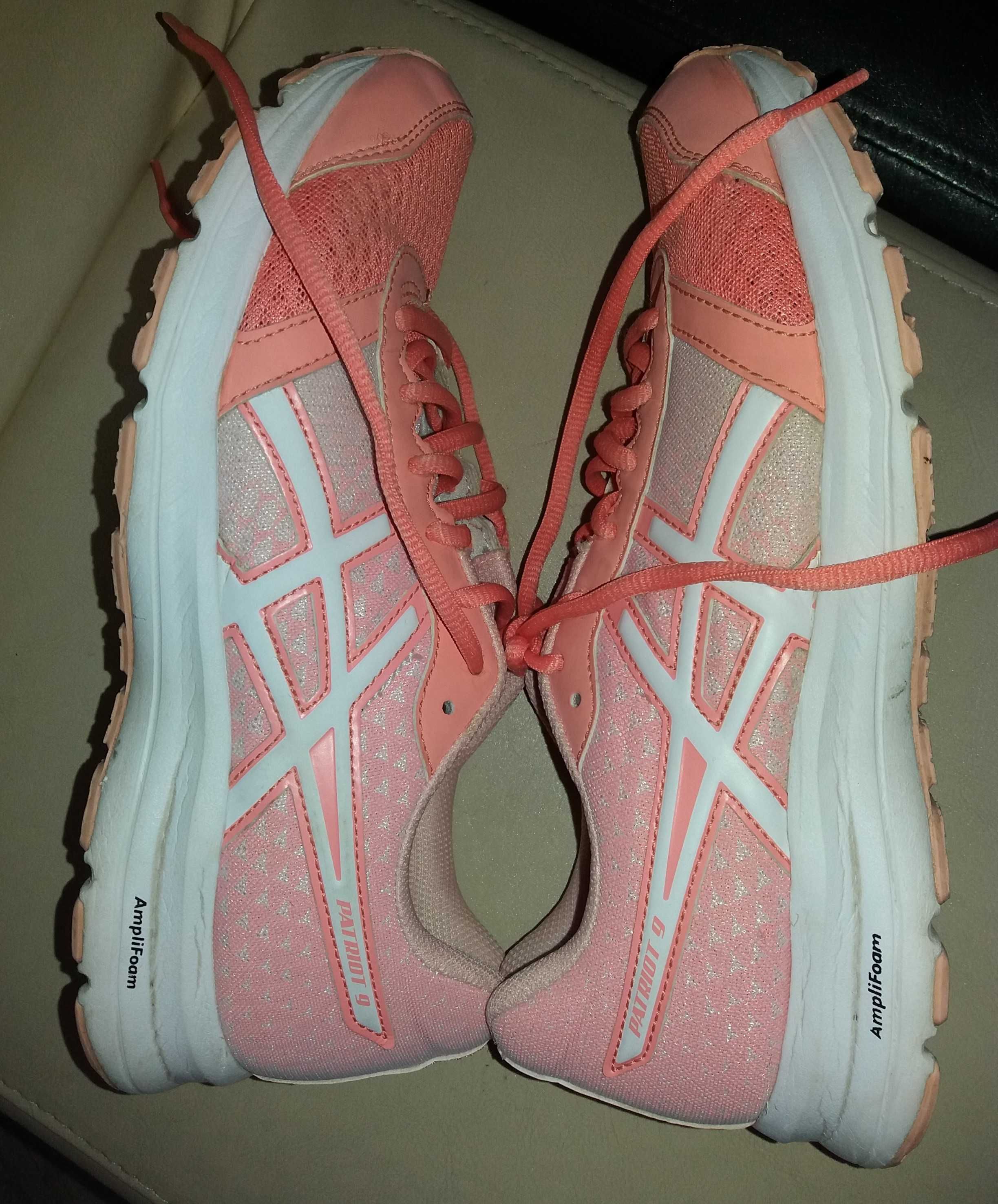 Asics 39,5 buty sportowe Patriot 9 łososiowe