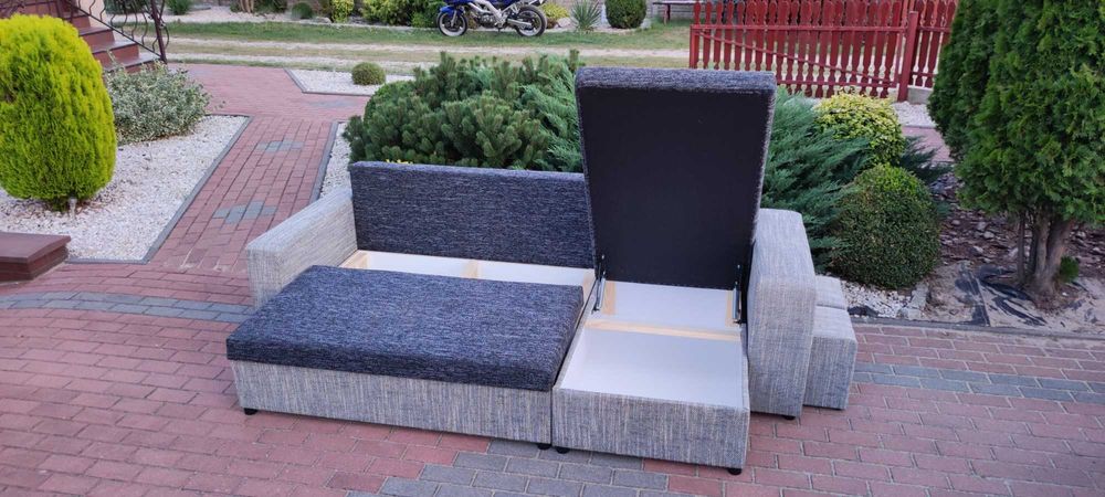 Kanapa GRAND z pufami. Kanapa z pufami