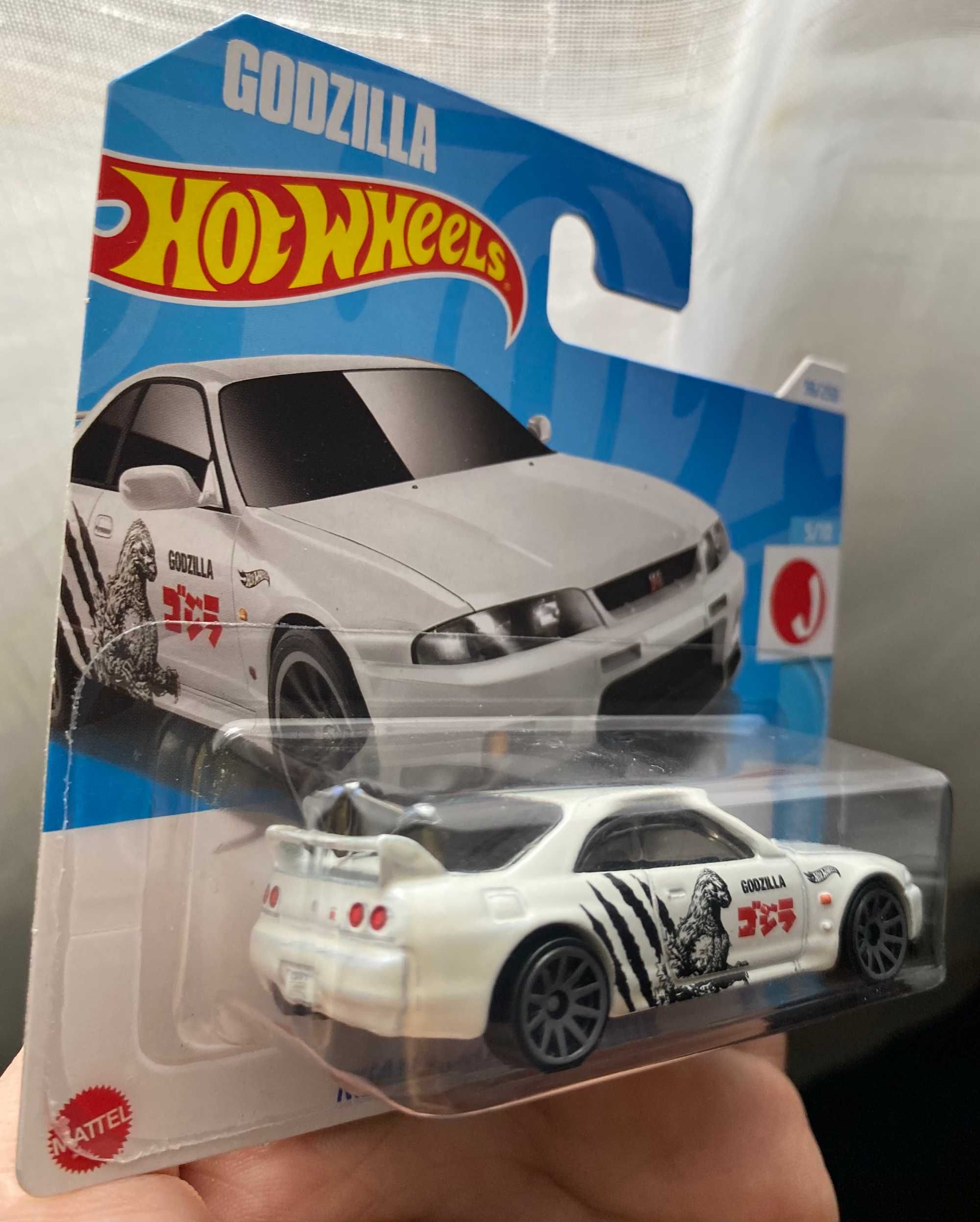 Hot Wheels Nissan Skyline GT-R R33 GODZILLA J-imports 1:64 HTC44 WHITE