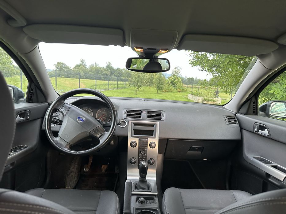 Volvo v50 2.0d kombi hak 2006r