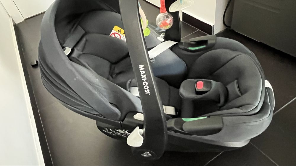 Ovo maxi cosi muito novo