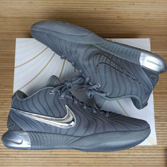 Кросівки Nike LeBron 21 Cool Grey Розмір 48 (31 см.)