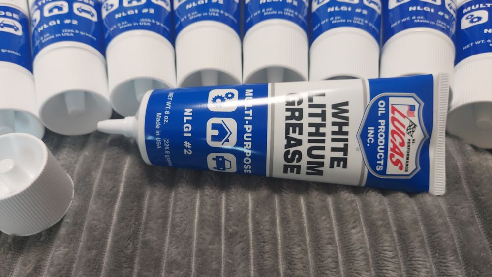 Біле літієве мастило універсальне Lucas Oil 10533 White Lithium Grease