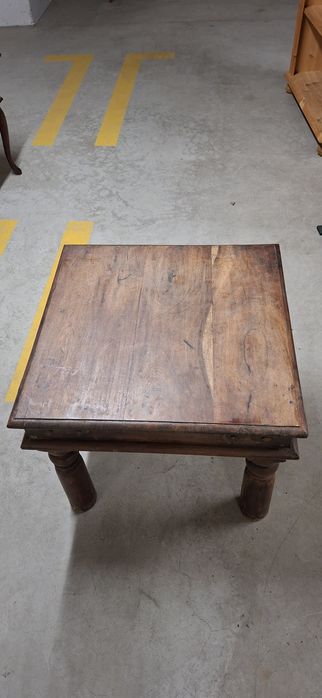 Stolik kawowy kolonialny