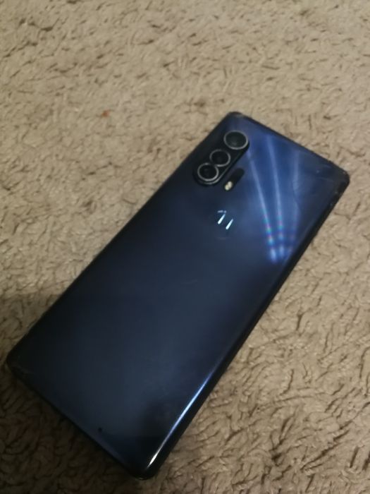 Продам Motorola edge+ 2020