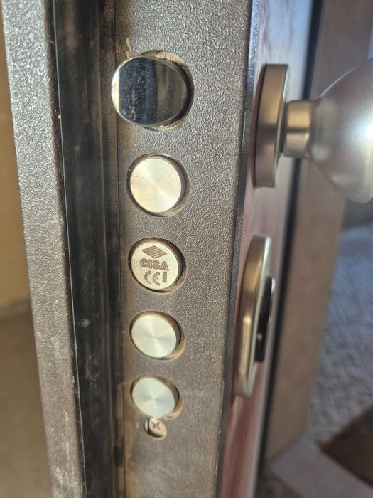 Porta de segurança blindada