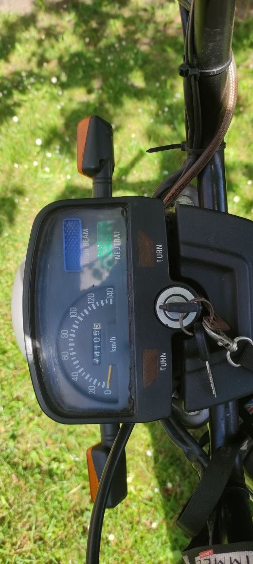 Motocykl Yamaha SR 125 kat,B