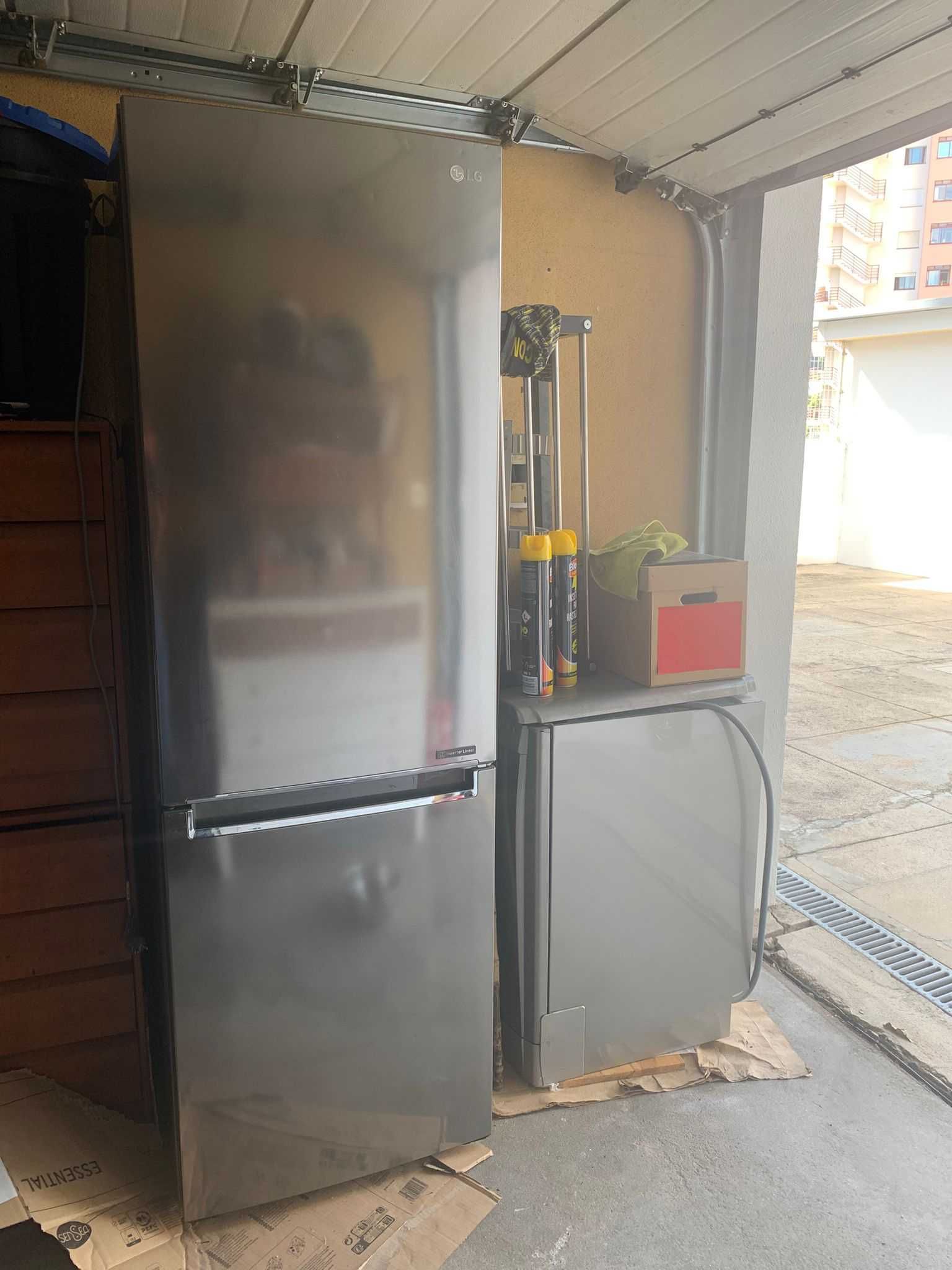 Frigorífico Combinado LG GBB61PZJZN