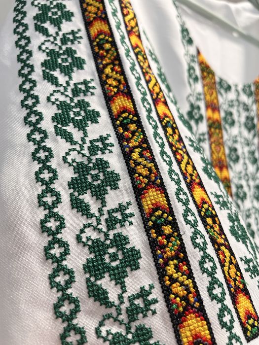 Вишита жіноча сукня, 46 розмір