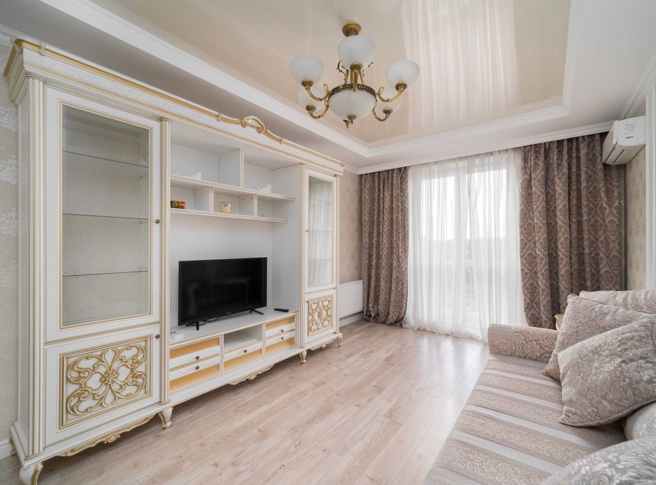 Дешево! Квартира, 2к.,  метро Защ. Украины, аренда квартиры, посуточно