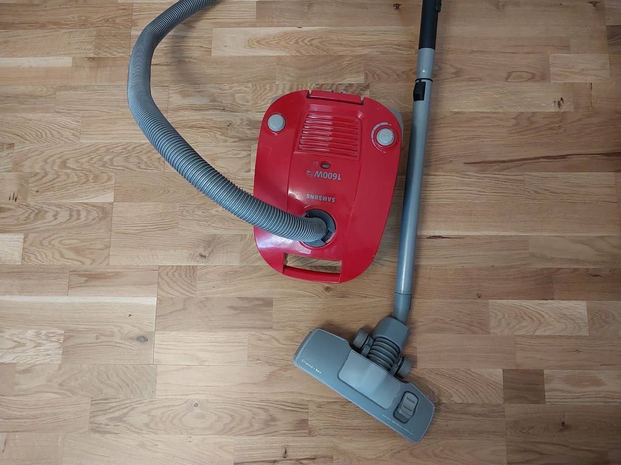 Пилосос Samsung 1600W + Hoover