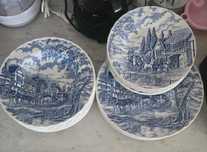 Conjunto de pratos marca Royal England