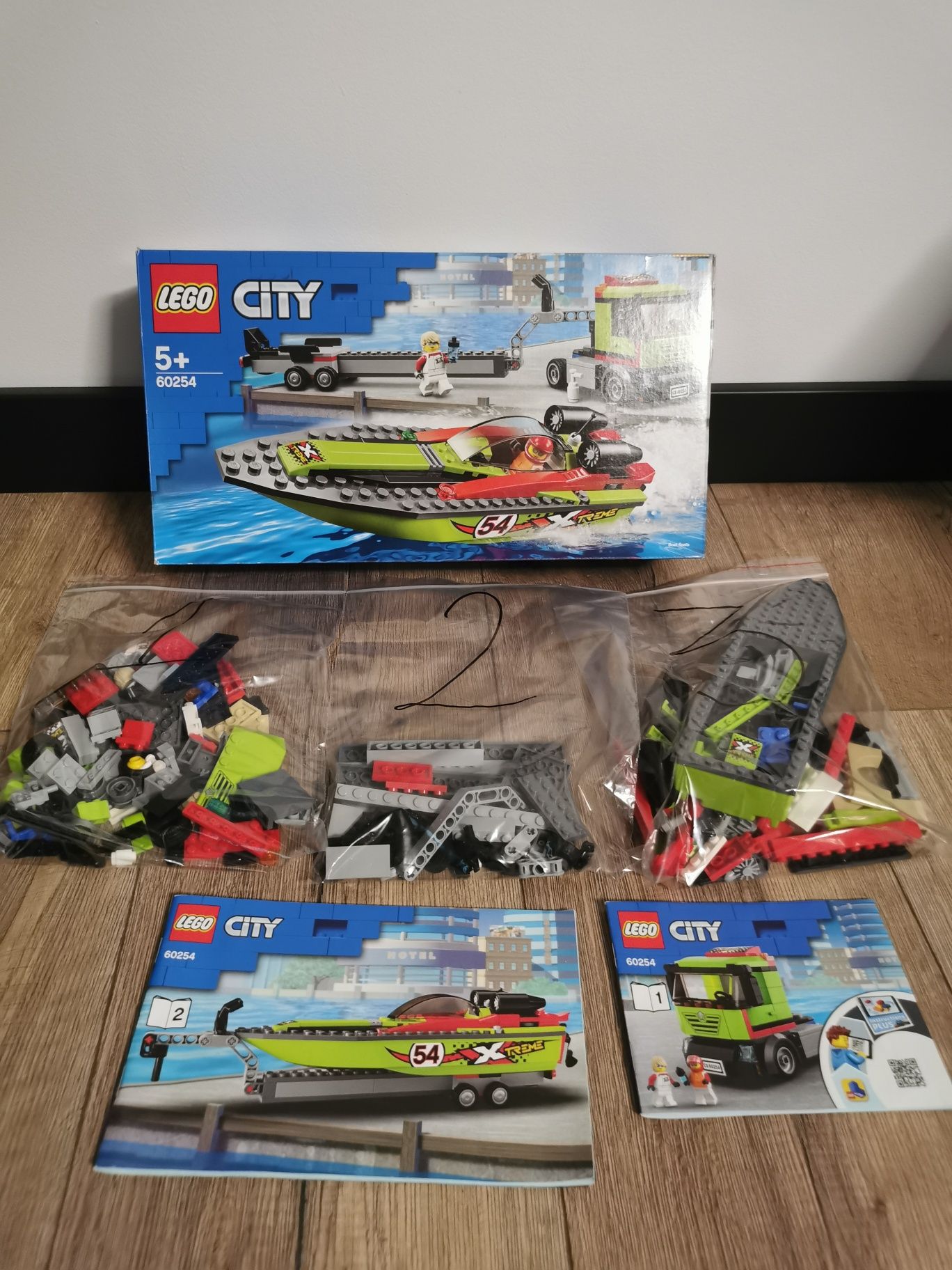 Lego city 60254 Transporter Łodzi wyścigowej