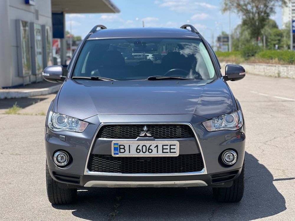 Mitsubishi Outlander XL ДИЗЕЛЬ АВТОМАТ 7 мест (Митсубиши Аутлендер)