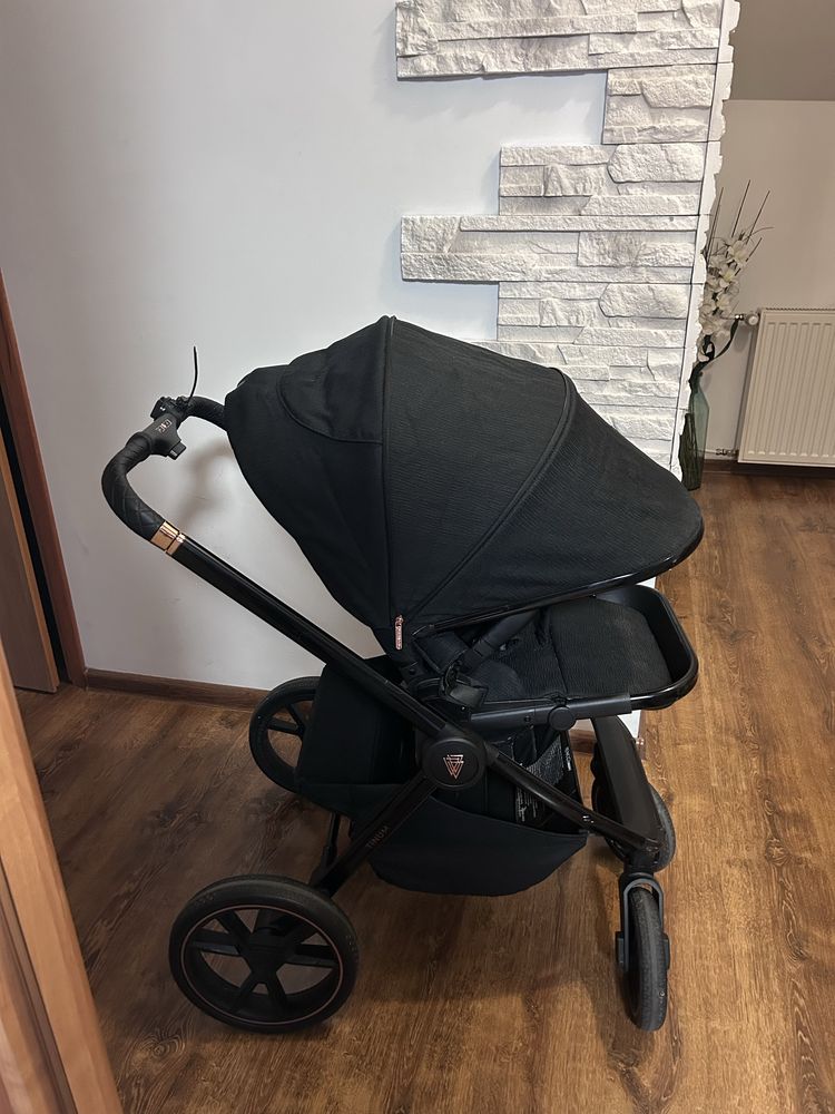 Venicci tinum 2.0 + Britax Baby safe pro