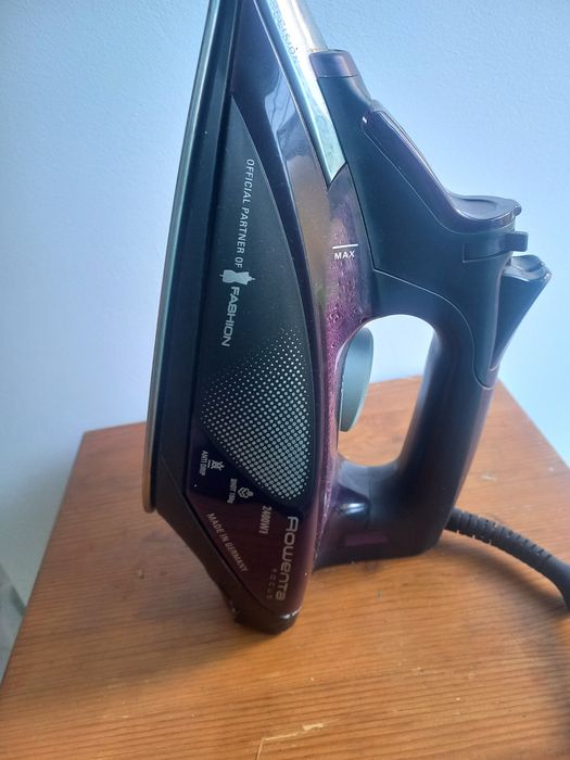 Ferro de engomar Rowenta