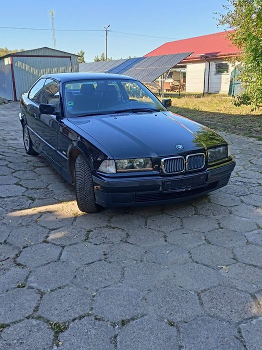 BMW E36 coupe 316i . Auto w świetnym stanie. Środek idealny.