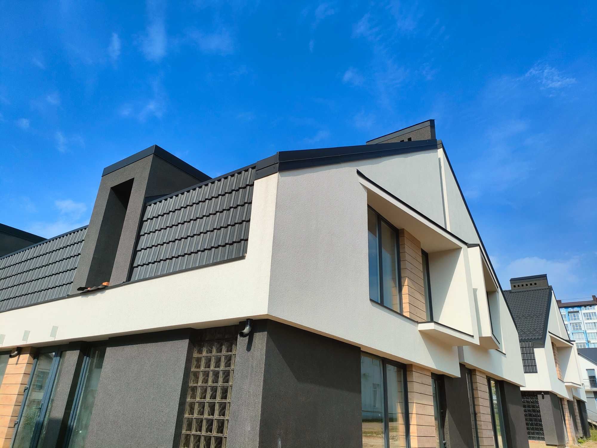 Стильний Duplex з терасою та навісом - 180м2, част.ремонт, комунікації