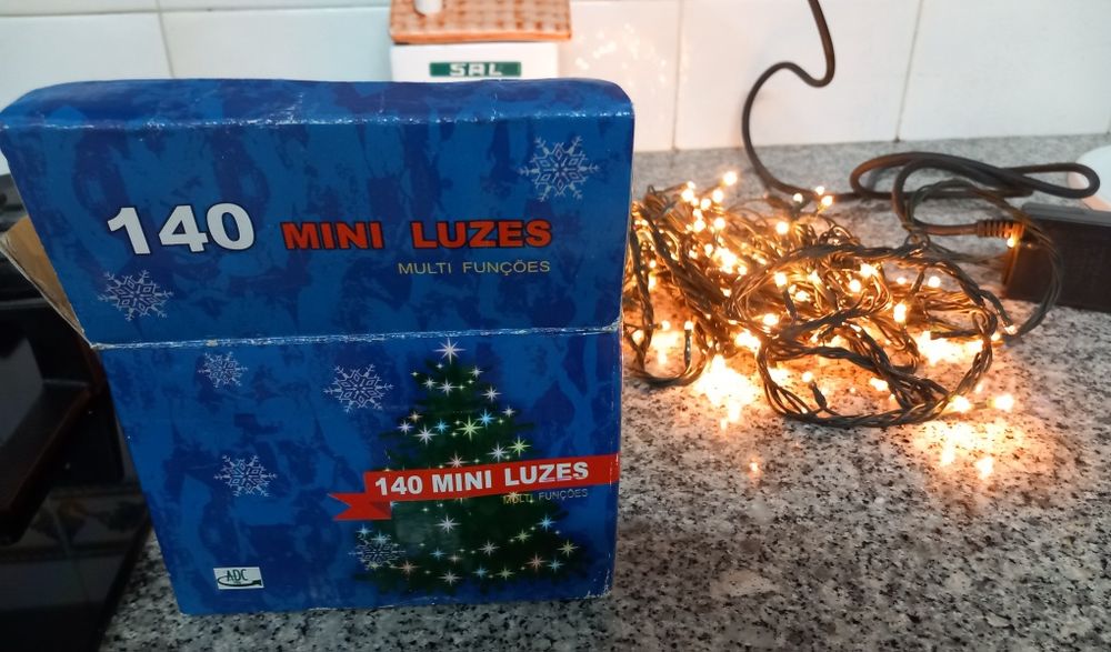 140 LAMPADAS LED DE NATAL E BOLAS. Casa,Quarto, Sala, Cozinha, Garagem