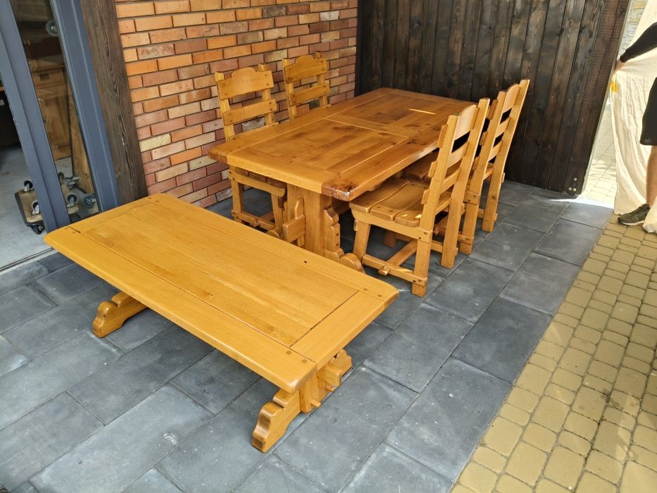 Stół dębowy + 4 krzesła