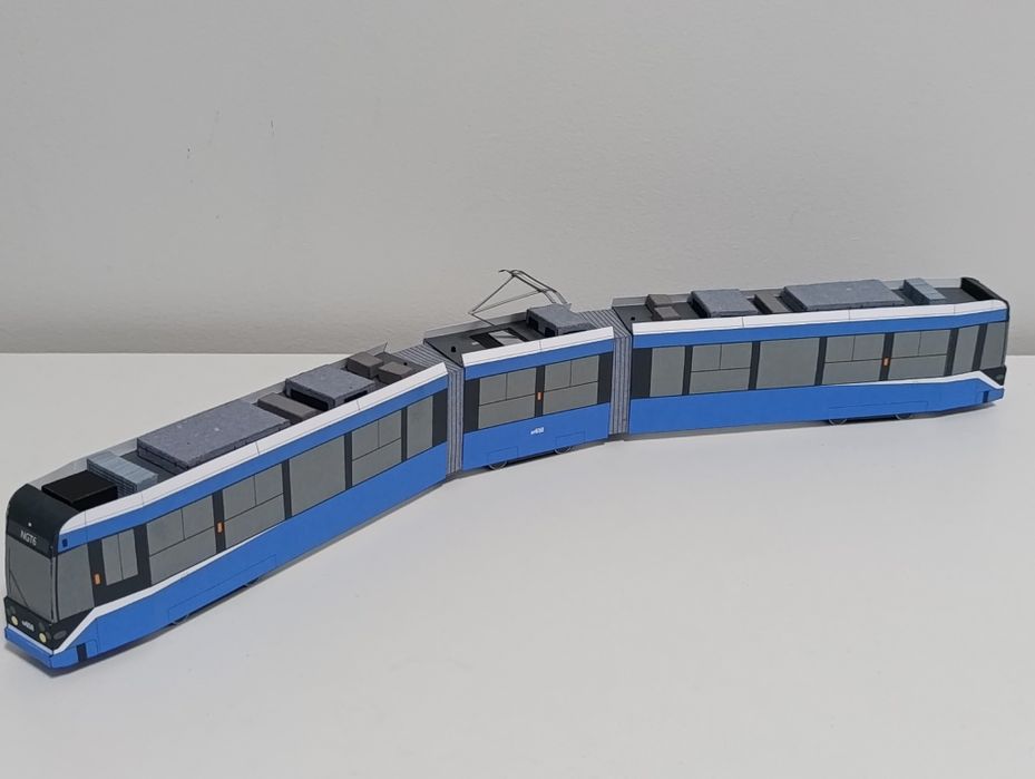 Bombardier NGT6-2 nowe malowanie MPK Kraków sklejony  Model kartonowy