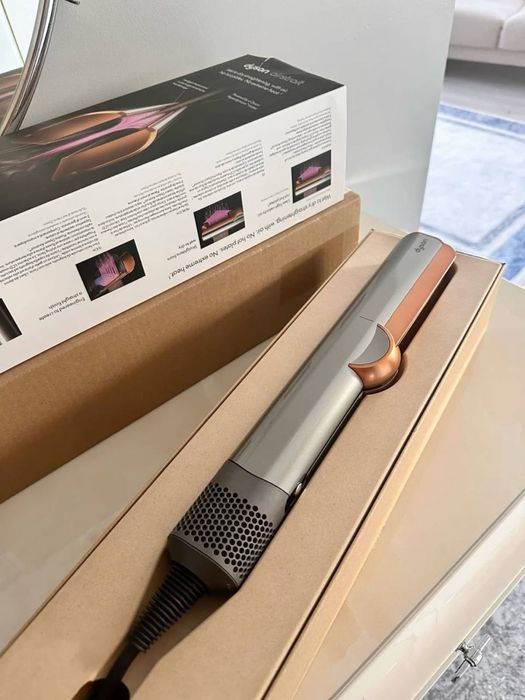 Dyson Airstrait nickel