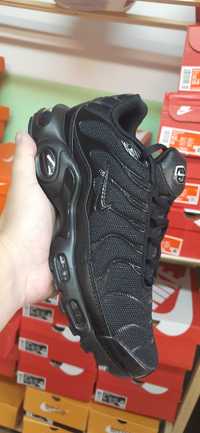Nike air max tn plus czarne rozmiary