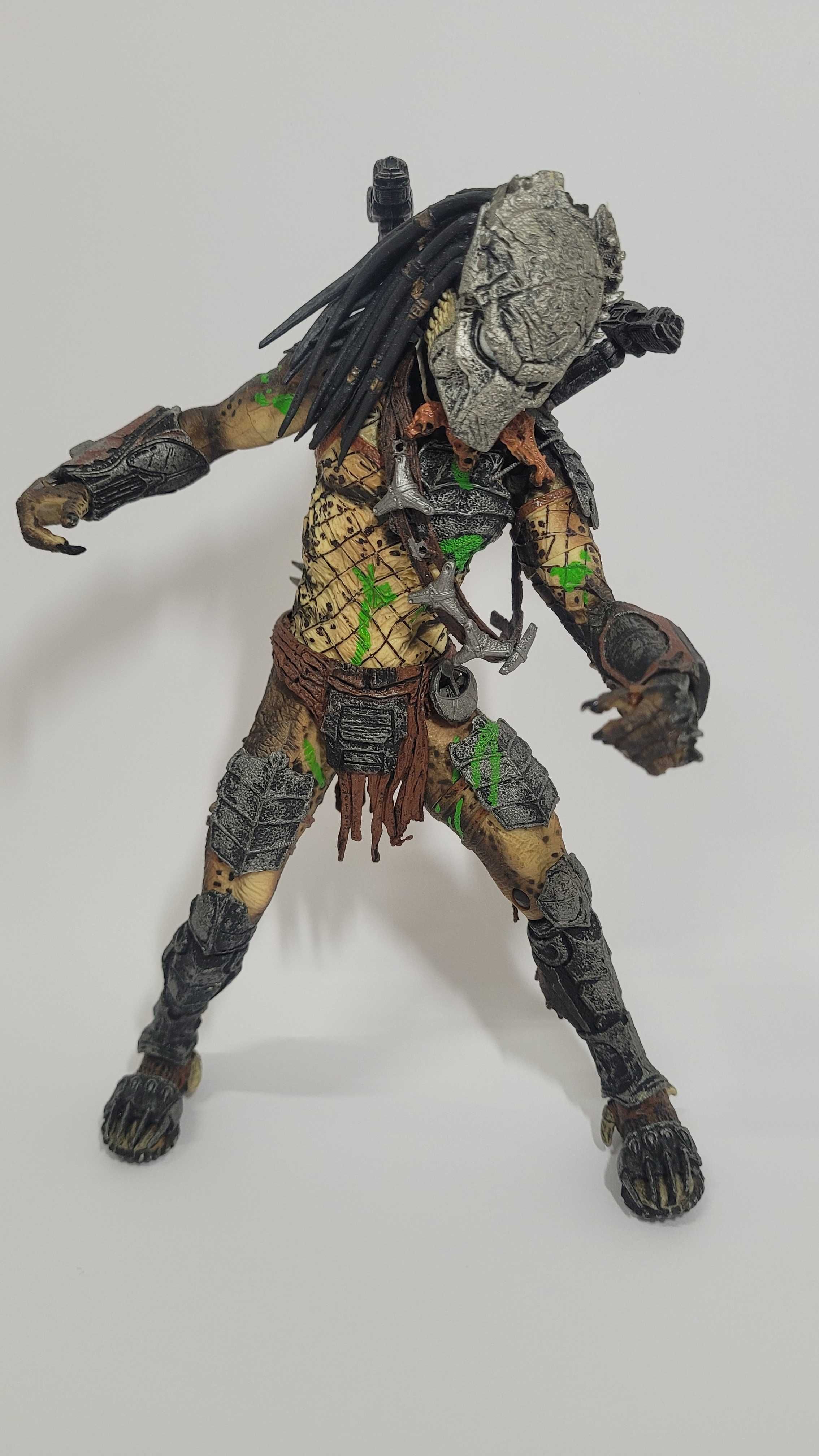 Neca Predator Wolf Masked Damaged 2008 Figurka AvP Requiem