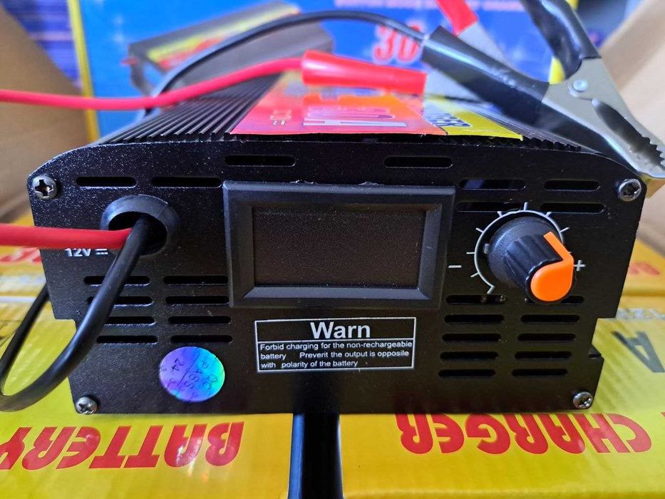 Автоматическое зарядное устройство для аккумулятора 10/20/30А. Зарядка