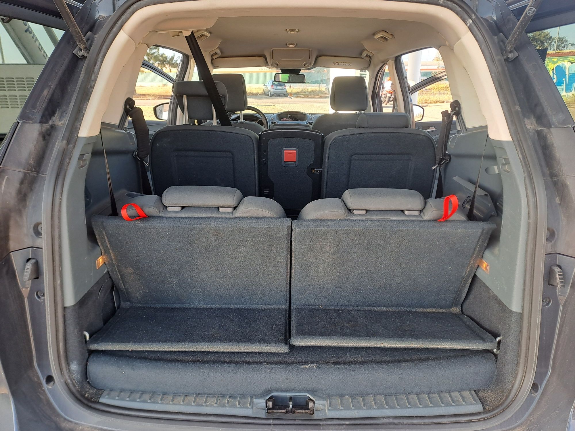 Ford Grand C Max 1.6 TDCI 2014 7 lugares