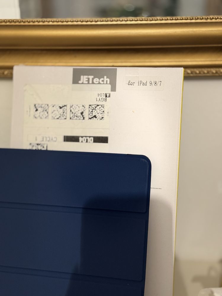 JETech etui iPad 9/8/7