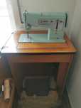 Máquina de costura singer antiga