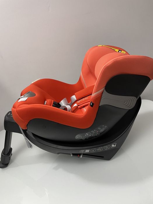 Fotelik Cybex Sirona S2 i-Size 0-18 kg,  obrotowy