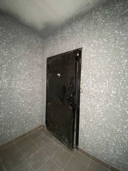 Готова до фінального ремонту 2к квартира на Виставці!