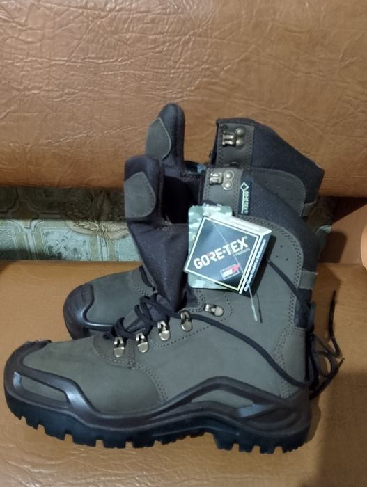 Gore-TEX Берци розмір 38 нові