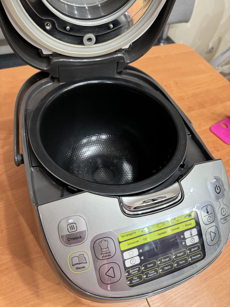 Продам мультиварку Tefal