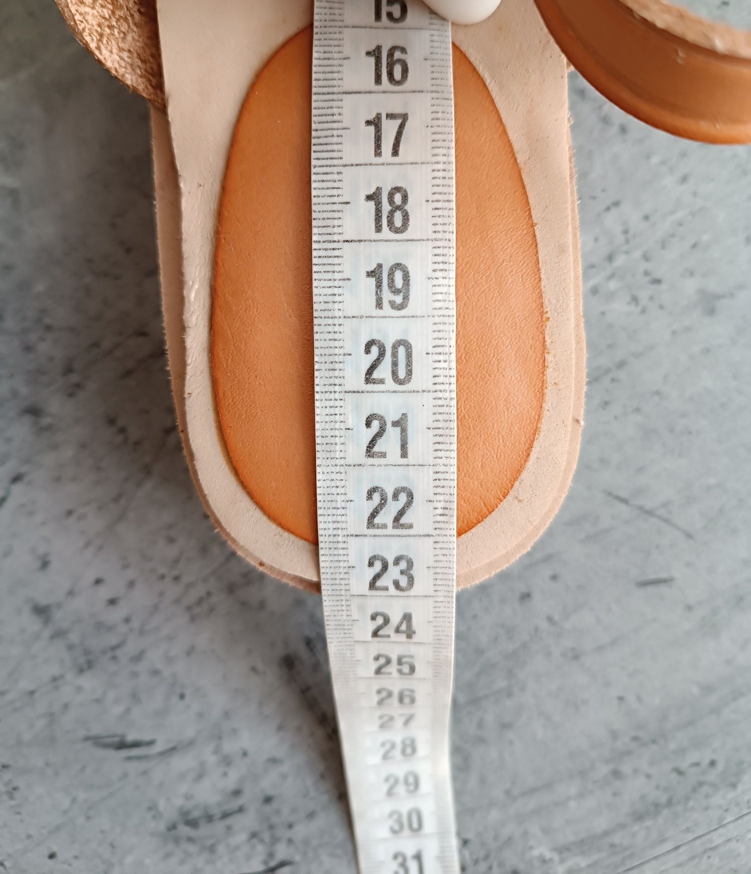 Zara.Шкіряні босоніжки