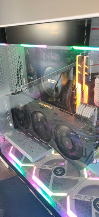 Placa gráfica NVIDIA GTX 1080TI Gigabyte 11 GB