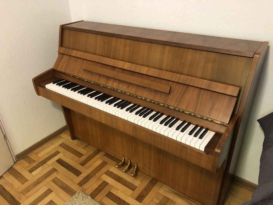Idealne Pianino KAWAI CE-7 z moderatorem