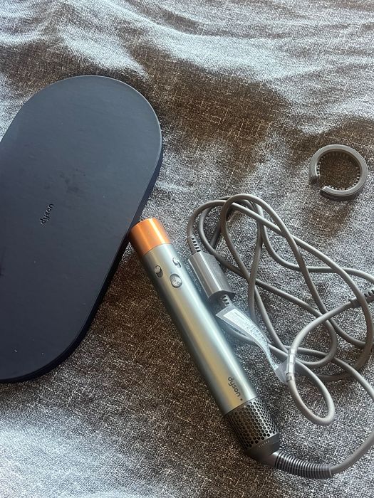 Dyson Airwrap Nova