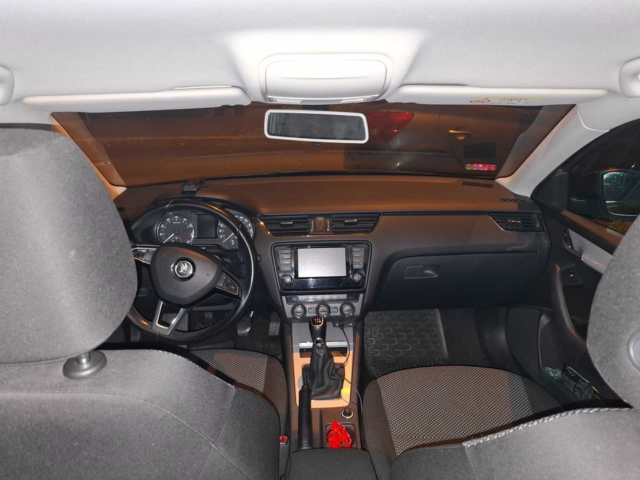 Skoda Octavia salon PL