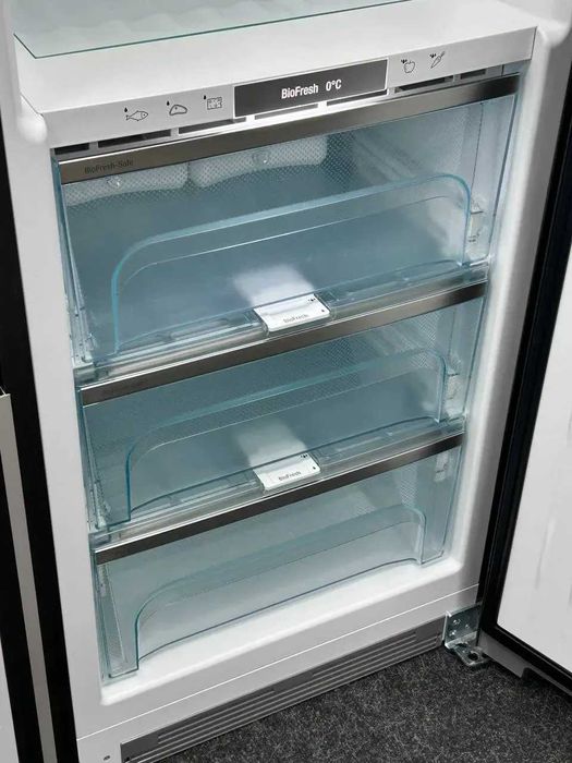 Графітовий комплект холодильник та морозильна камера Liebherr