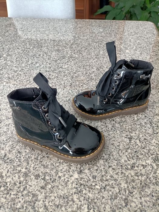 Botas da Maioral T25 impecáveis