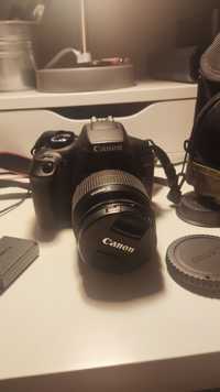Máquina fotográfica Canon Eos 1300D + SD16gb