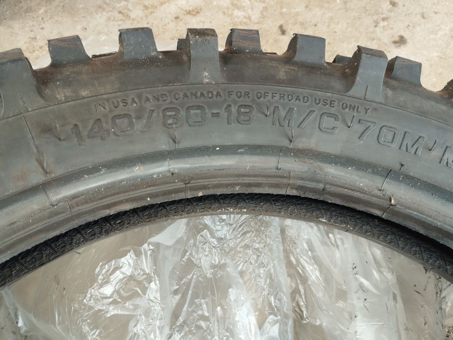 Шини ендуро б/в майже нові 95%