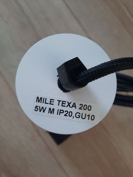 Trzy lampy wiszące tuby białe