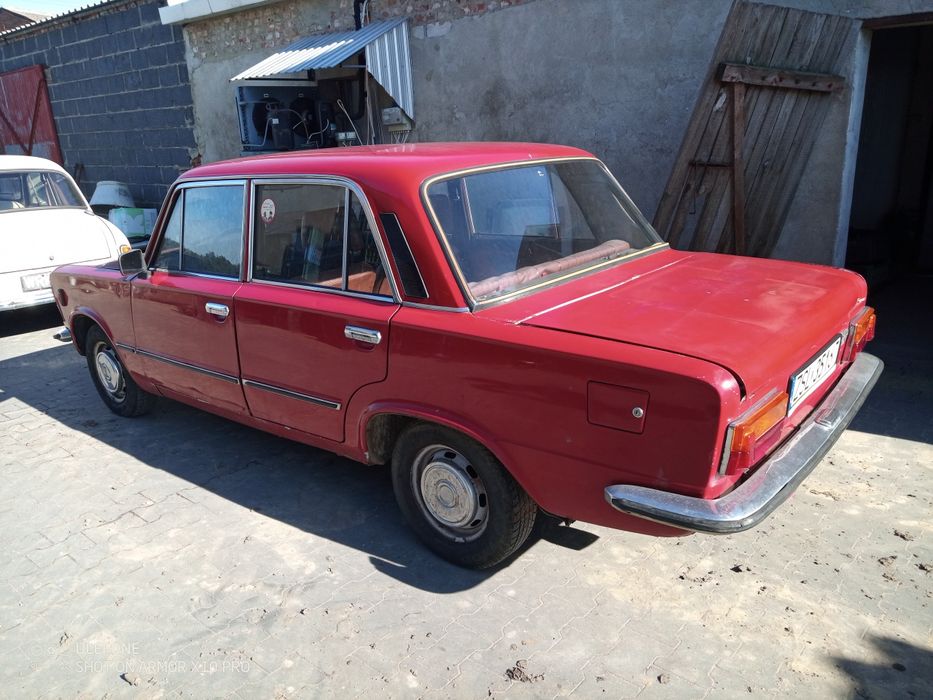 Fiat 125p ubezpieczony. Jezdzacy
