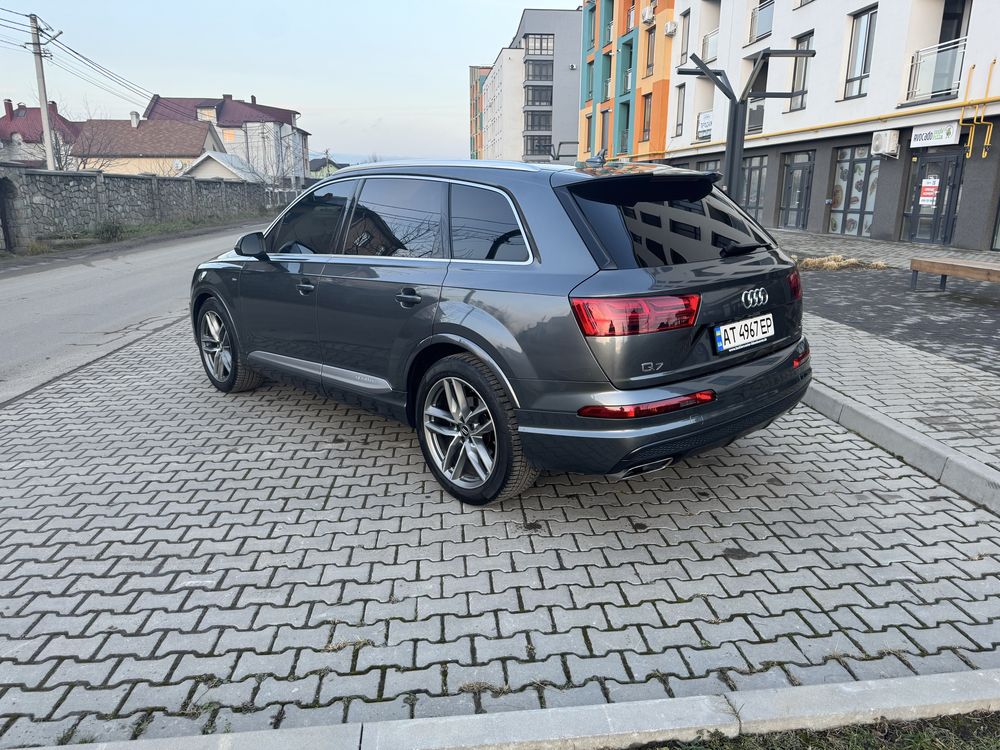 Audi Q7 TDI S-Line 272 к.с