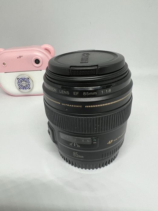 Об'єктив Canon EF 85mm f/1.8 USM